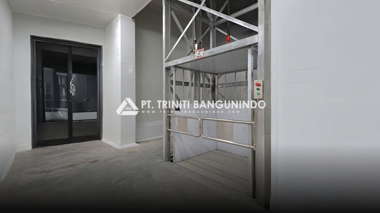 9 Tips Penting Sebelum Membeli Lift Barang untuk Bisnis Anda