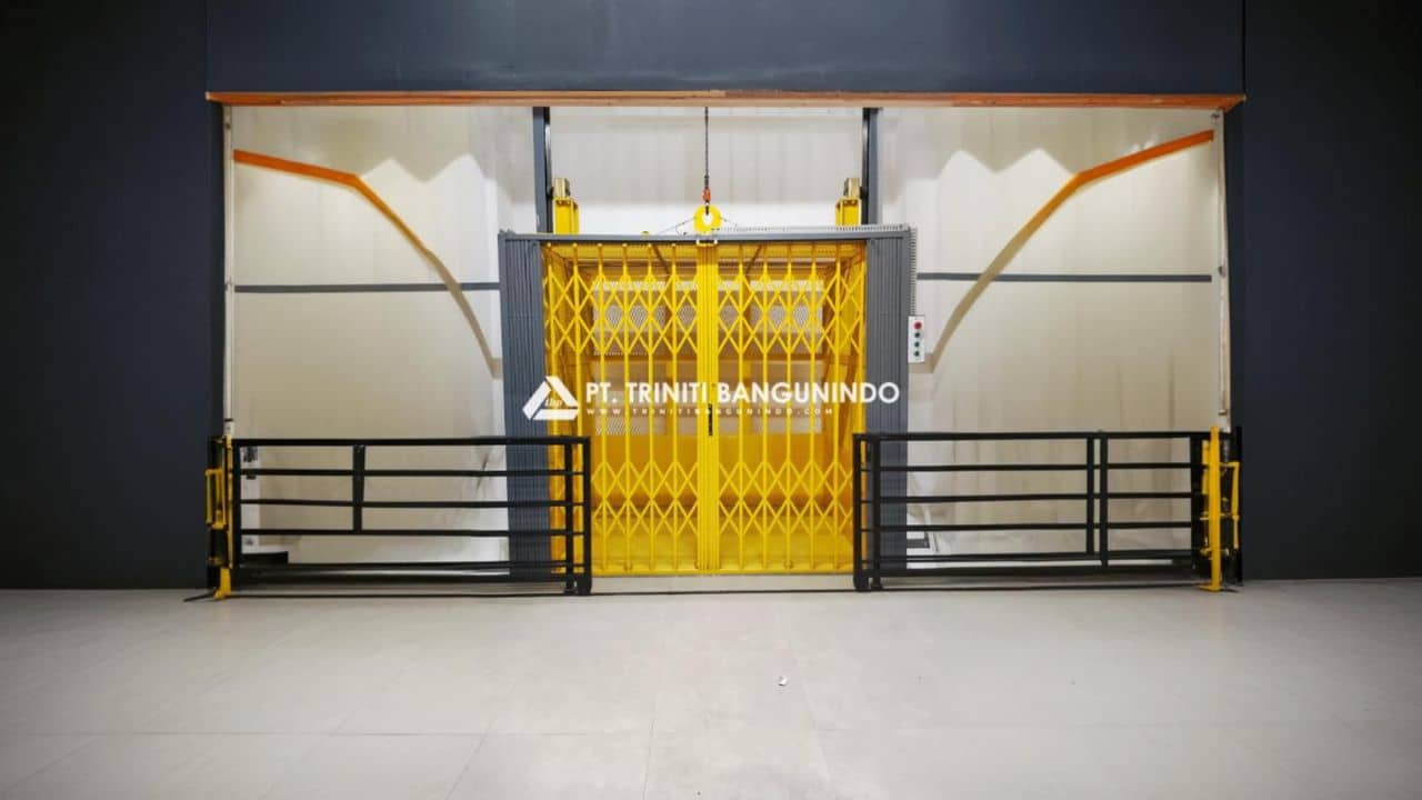 Tren Penggunaan Cargo Lift di Era Industri 4.0: Otomatisasi dan Integrasi Sistem