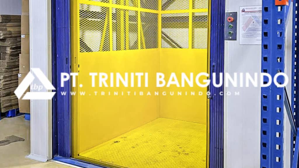 Solusi Cargo Lift untuk Berbagai Sektor Industri