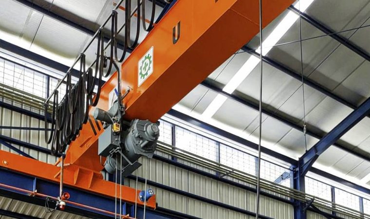 Inovasi Terbaru dalam Teknologi Hoist Cranes